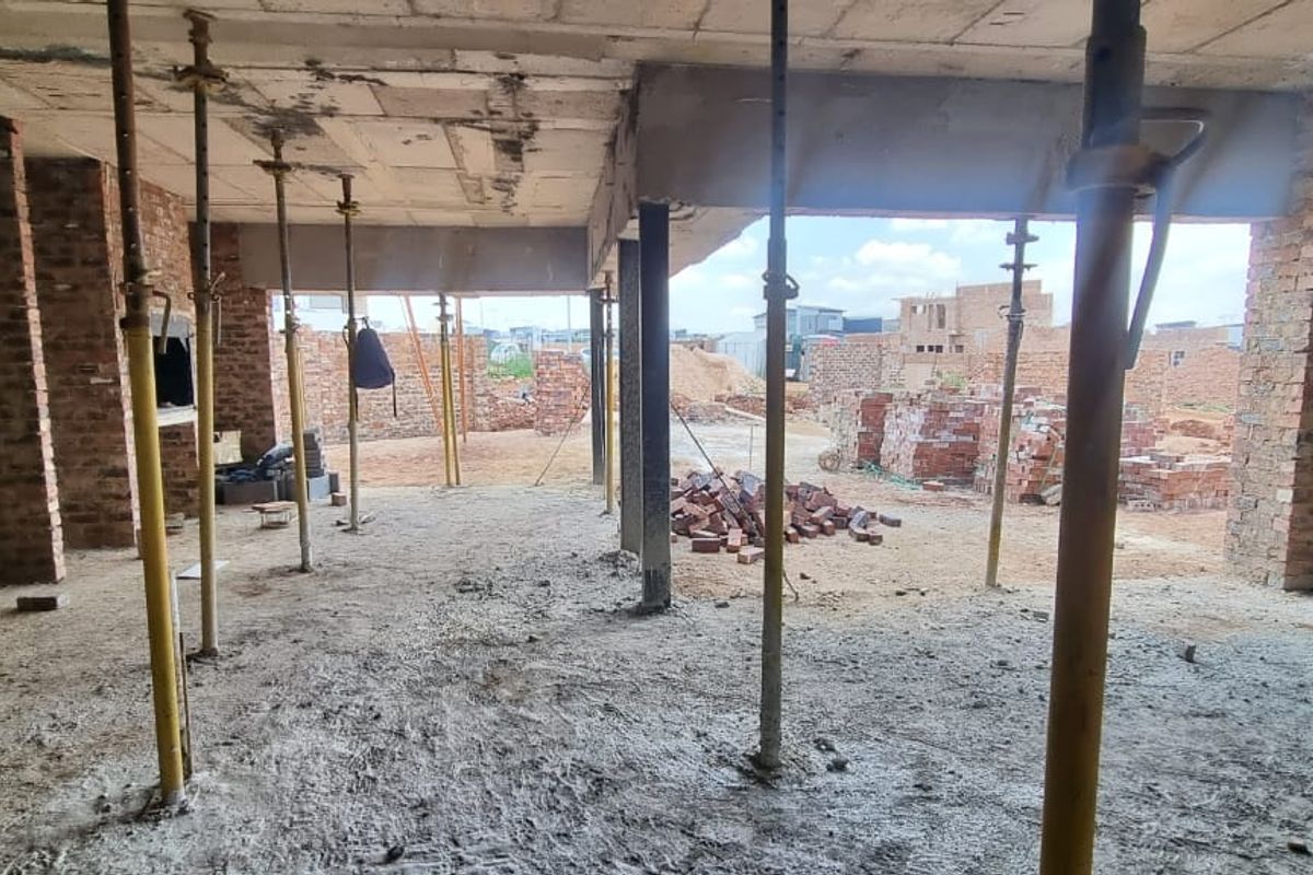 Modern 4-Bedroom Family Home in Fountainbrook Estate - Photo 4