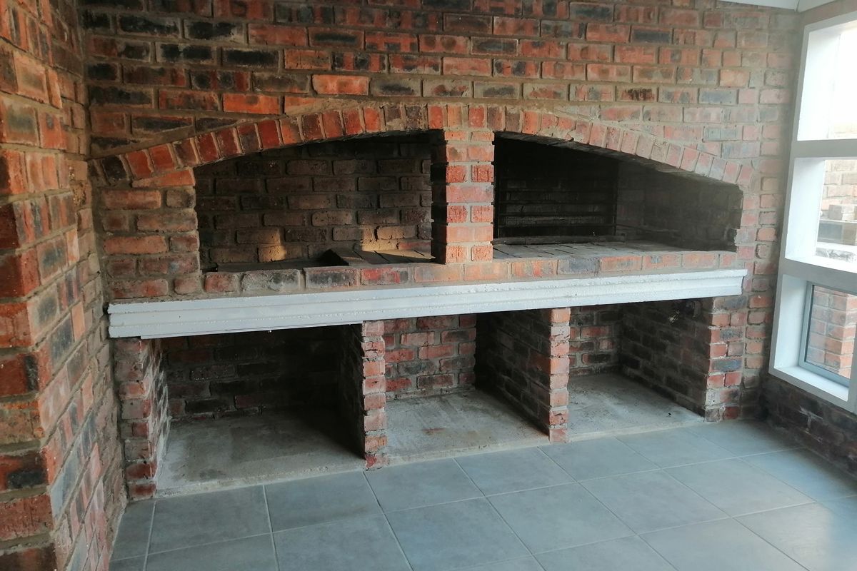 Neat lock up and go holiday home - Photo 5