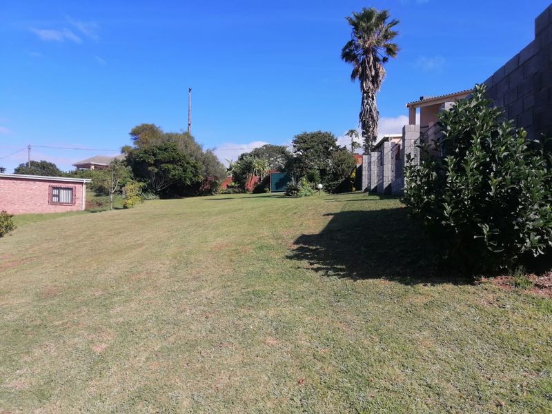 Large vacant land in Kaysers Beach - Photo 3