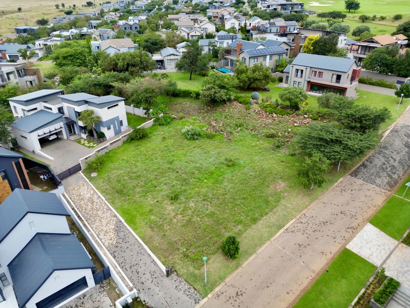 Prime Vacant Land with Stunning Views & Greenbelt Frontage - Photo 2