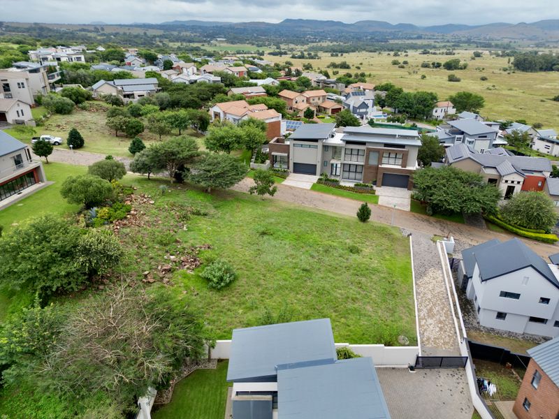 Prime Vacant Land with Stunning Views & Greenbelt Frontage - Photo 4