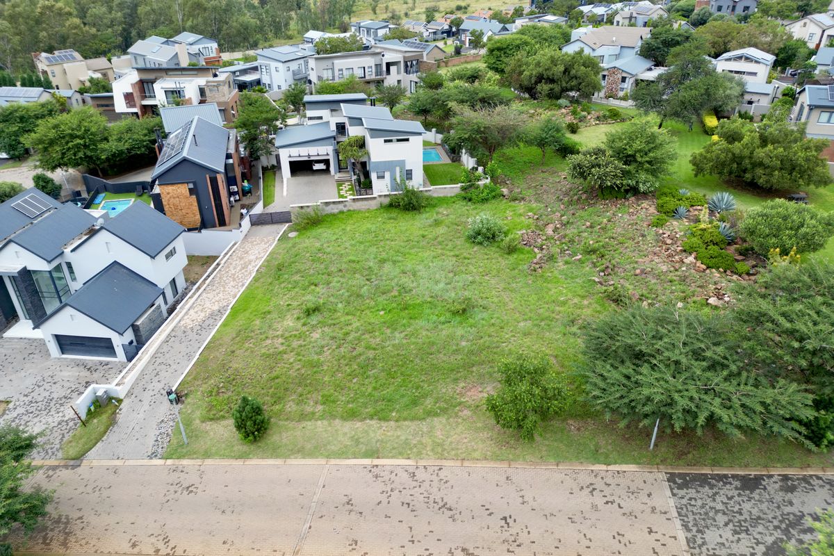 Prime Vacant Land with Stunning Views & Greenbelt Frontage - Photo 3