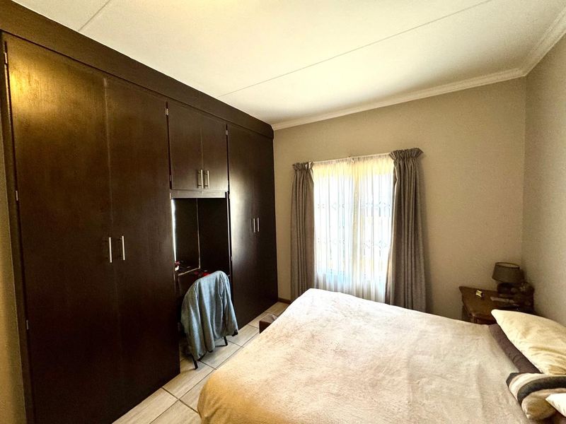 Modern 3-Bedroom Home with No Loadshedding and Pet-Friendly Garden for sale in Terra Nova Trichardt - Photo 9