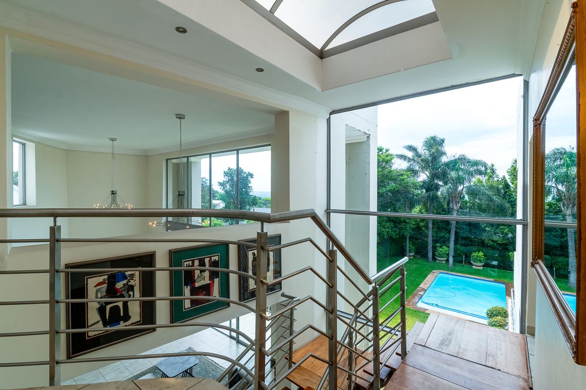 A Home in a Class of it's Own. Exclusive Mandate - Photo 4