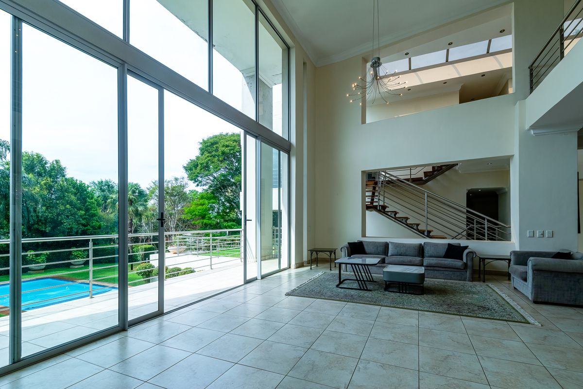 A Home in a Class of it's Own. Exclusive Mandate - Photo 3