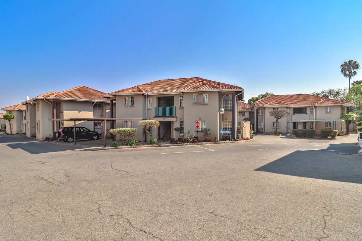 2 Bed and 1 Bath First Floor Apartment in Vorna Valley - Photo 3