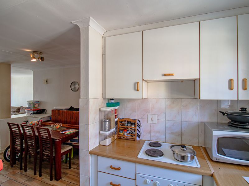 2 Bed and 1 Bath First Floor Apartment in Vorna Valley - Photo 6