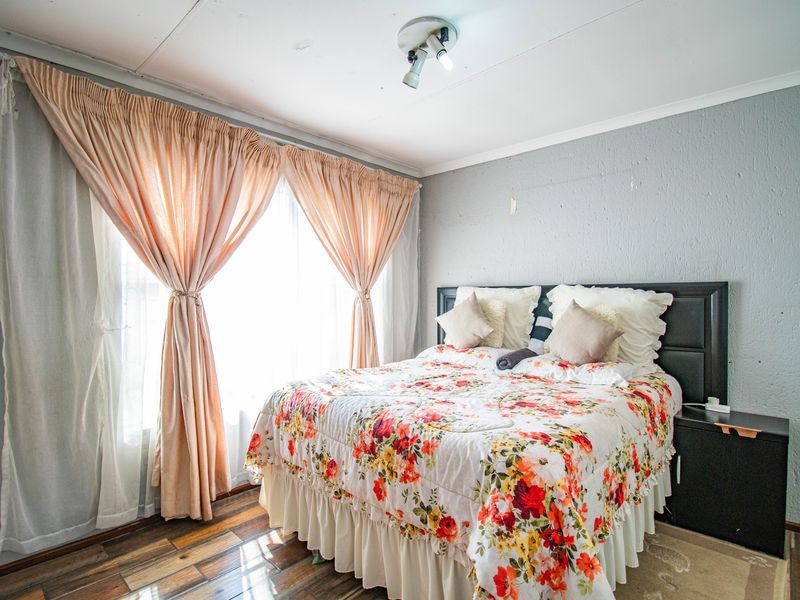 2 Bed and 1 Bath Second Floor Apartment in Vorna Valley - Photo 9