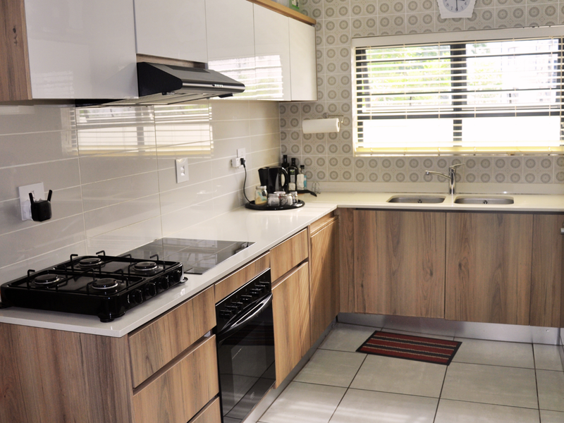 Prime Located Ground Floor 3-Bedroom Apartment in a Sought-After Lifestyle Complex - Photo 6