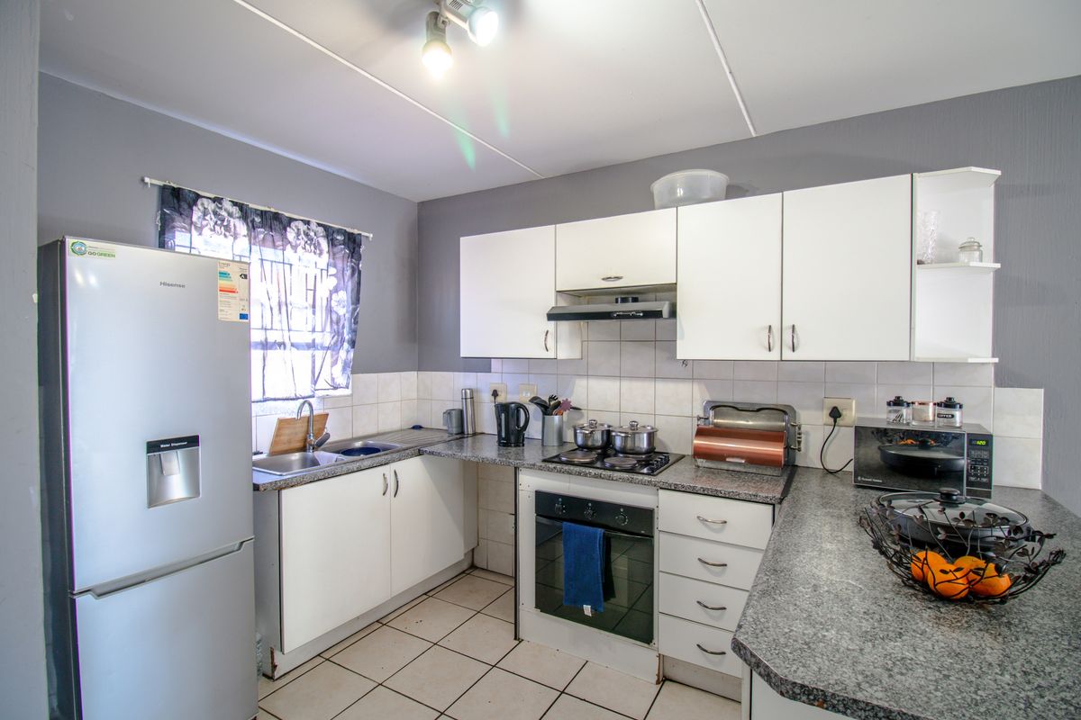 Second Floor Apartment in Vorna Valley - Photo 2