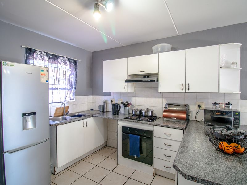 Second Floor Apartment in Vorna Valley - Photo 2