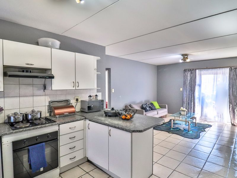 Second Floor Apartment in Vorna Valley - Photo 1