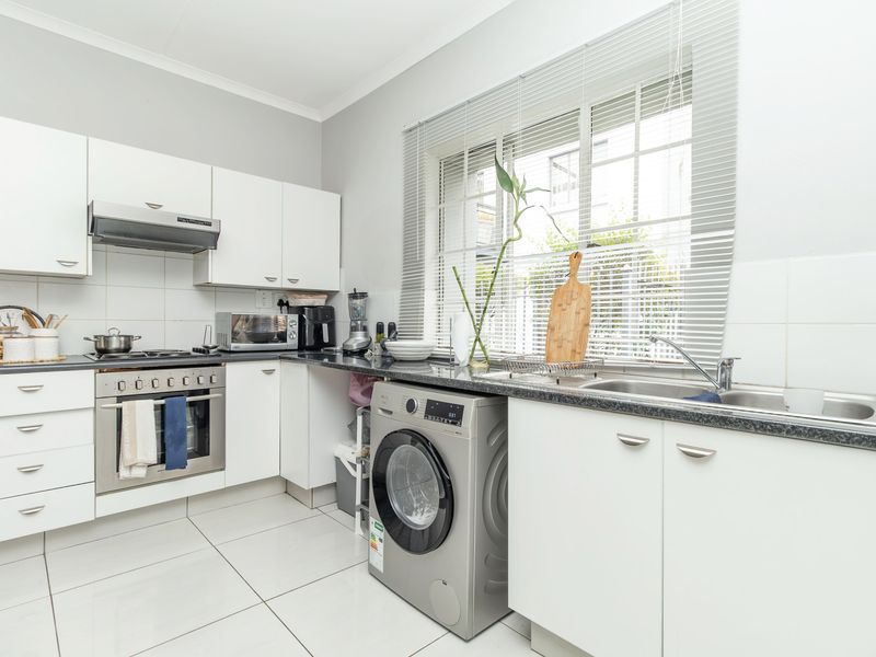 Double the Beds, Double the Baths, Infinite Space - Photo 2