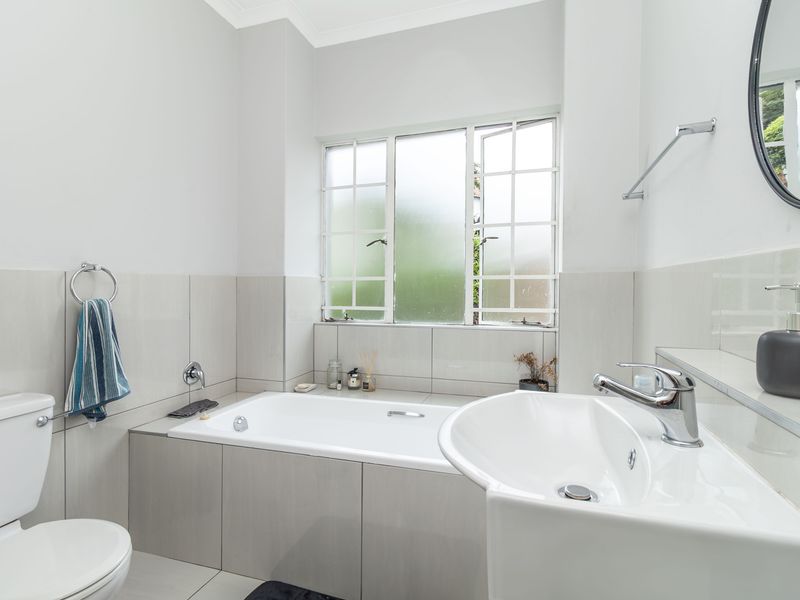 Double the Beds, Double the Baths, Infinite Space - Photo 9