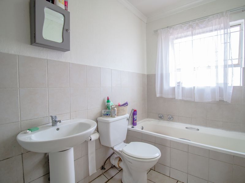 Discover Your Dream Home! - Photo 6