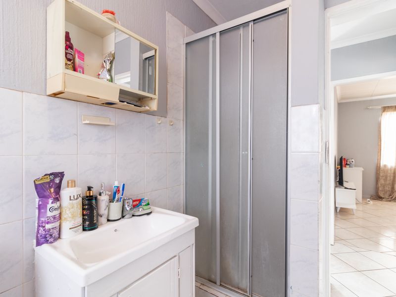 Second Floor Apartment in Vorna Valley - Photo 9