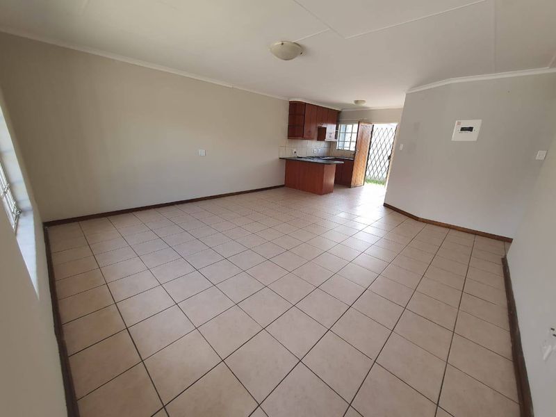 Apartment Rental Monthly In Secunda - Photo 5