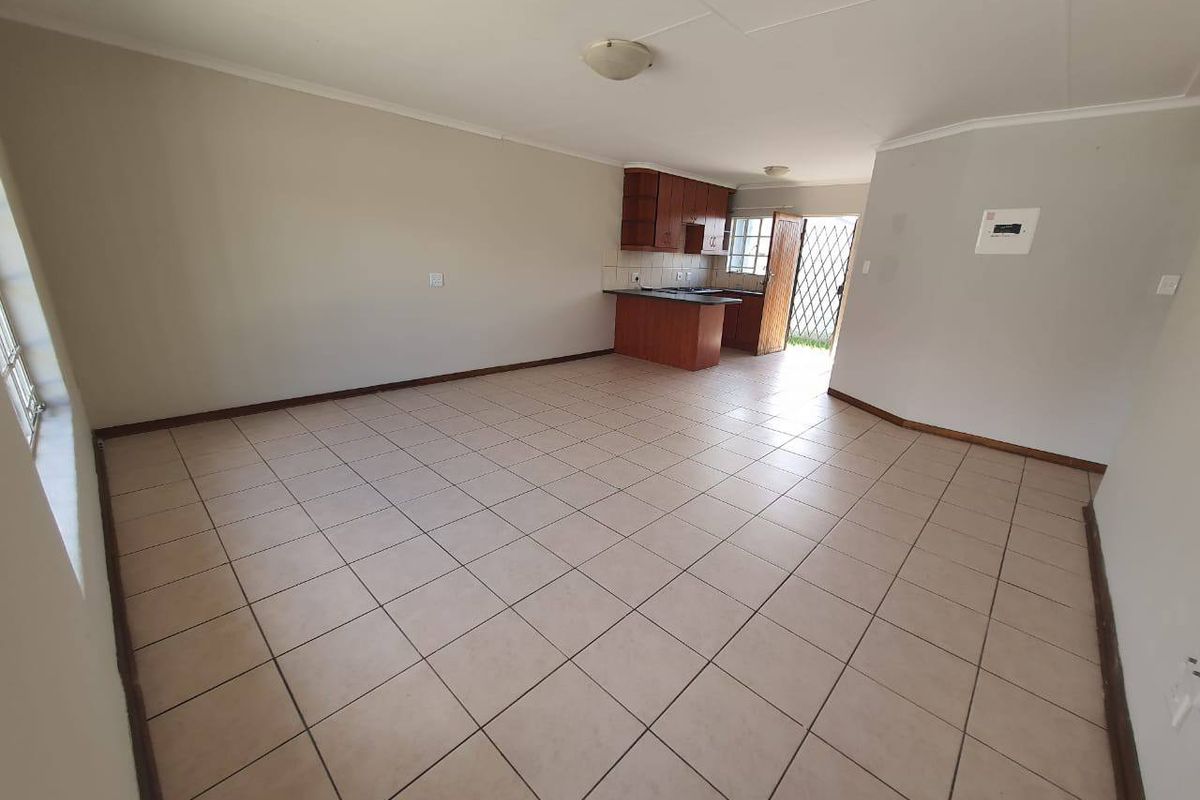 Apartment Rental Monthly In Secunda - Photo 5