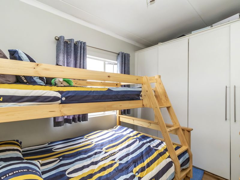 Two Beds Two Baths One Epic Loft - Photo 5