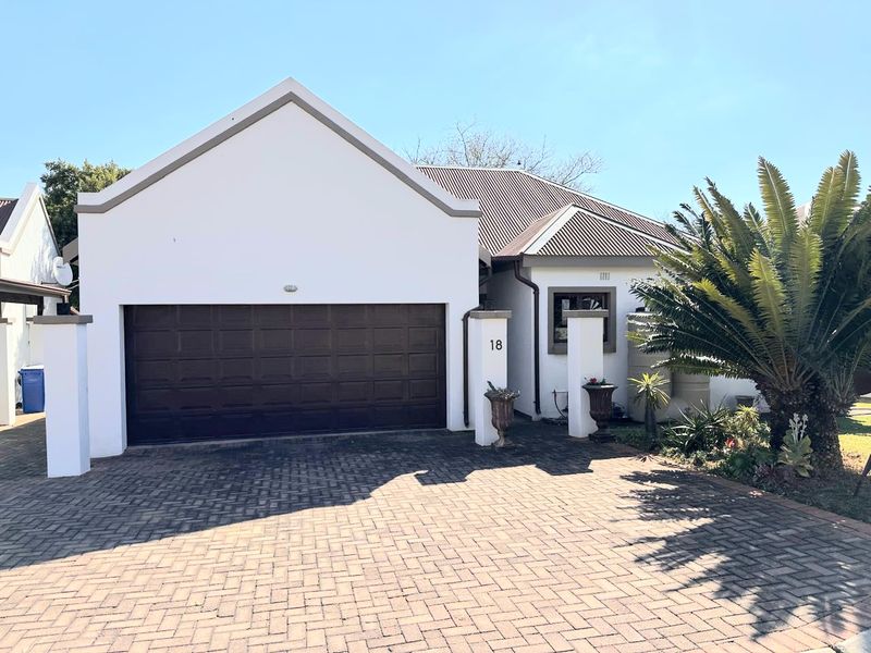 On the Golf Course in Cullinan - Photo 2