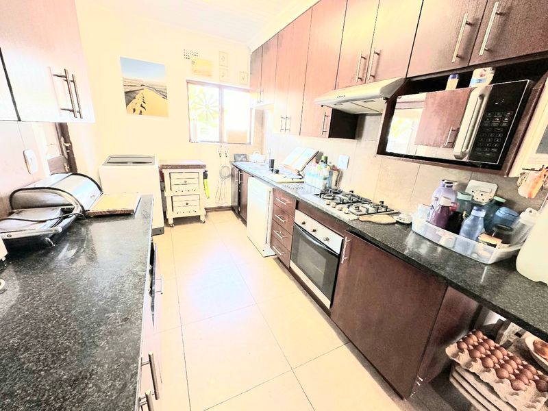 On the Golf Course in Cullinan - Photo 7