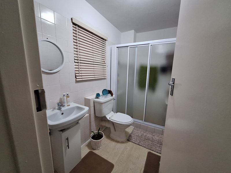 Retirement Complex - Ground Floor Flat - Photo 8