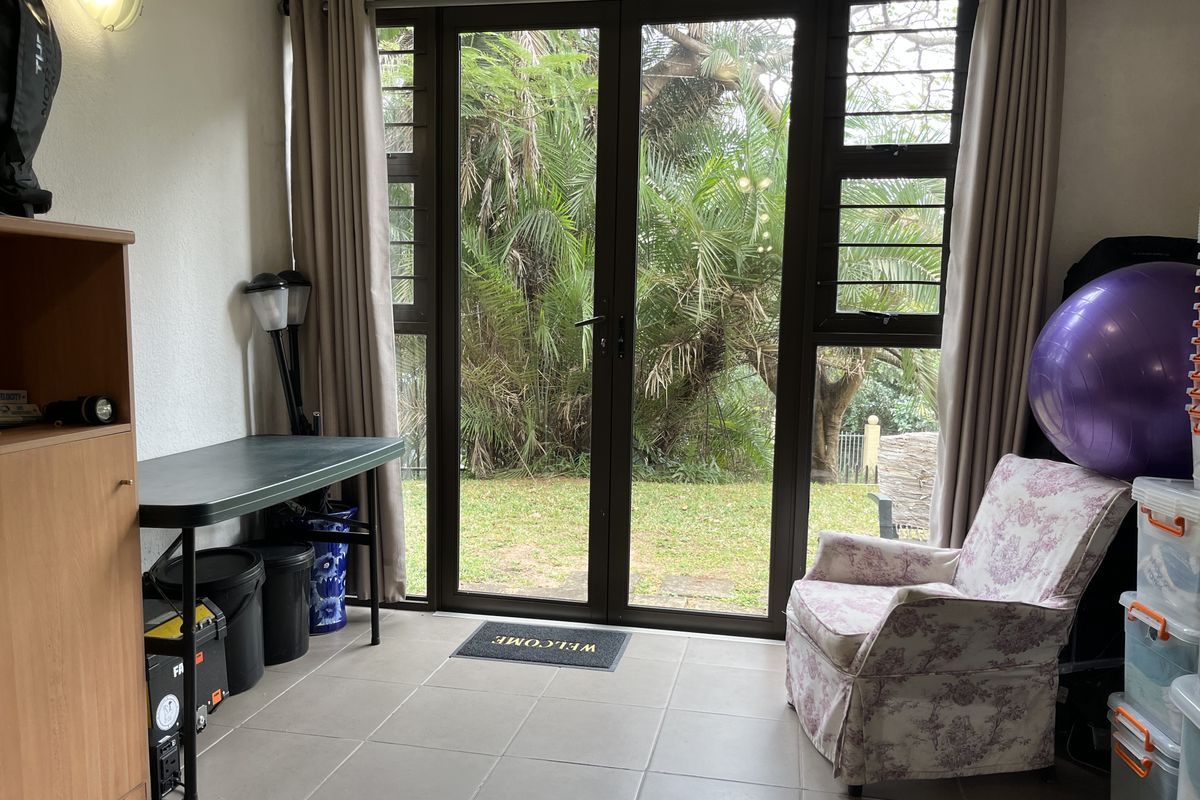 Furnished One Bedroom Apartment - Photo 4