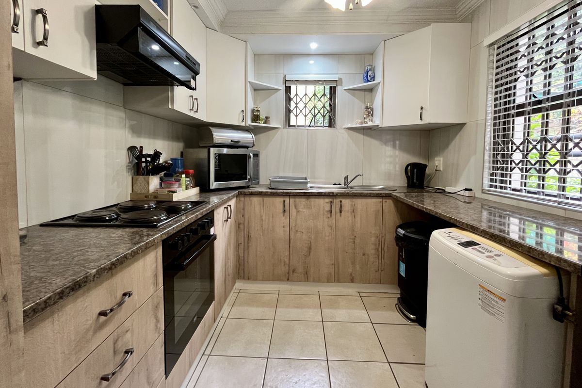 Furnished One Bedroom Apartment - Photo 5