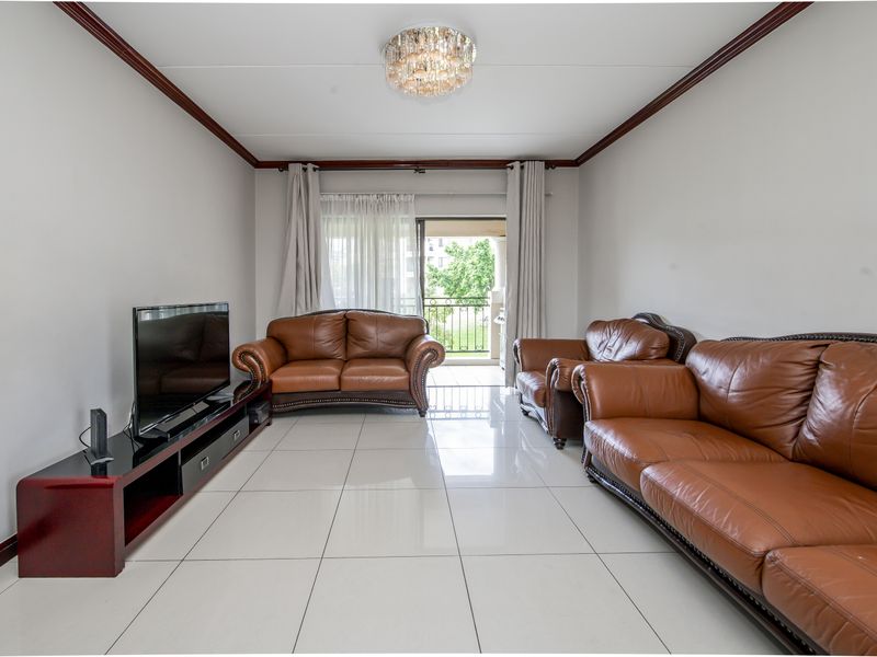 Eye Appeal plus purse appeal - Photo 5