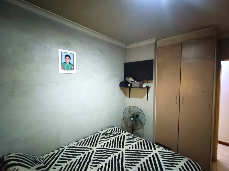 Elegant Simplicity in Prime Meerensee Location - Photo 6