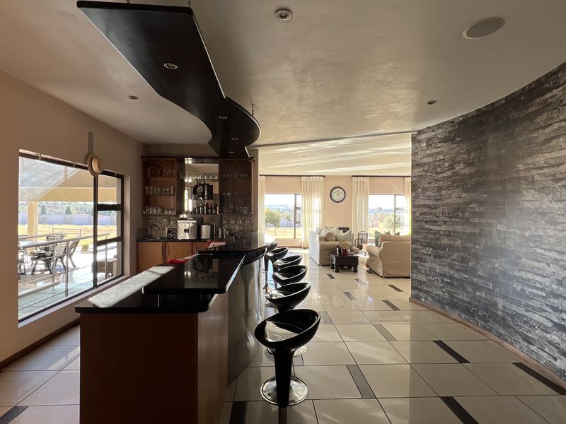 Luxury, Leisure & Limitless Space in Blue Saddle Ranches. - Photo 5