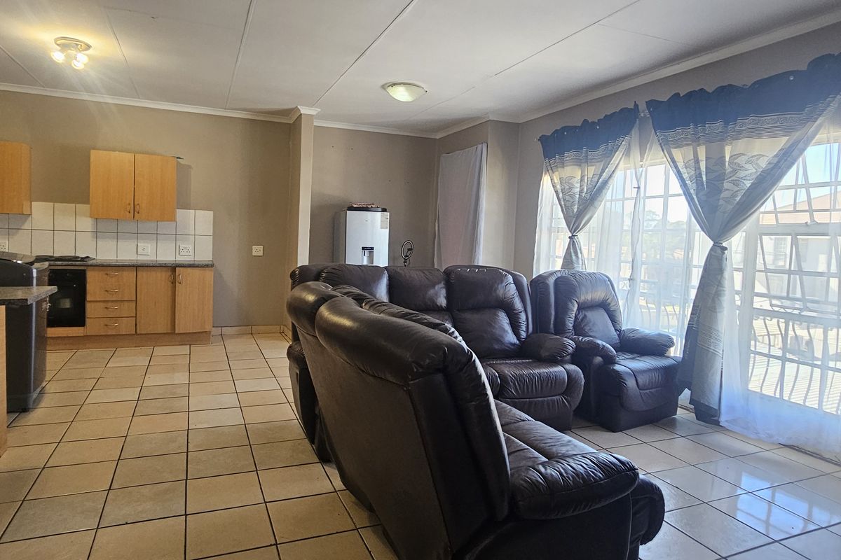 Lifestyle living Apartment in 24/7 security - Photo 3