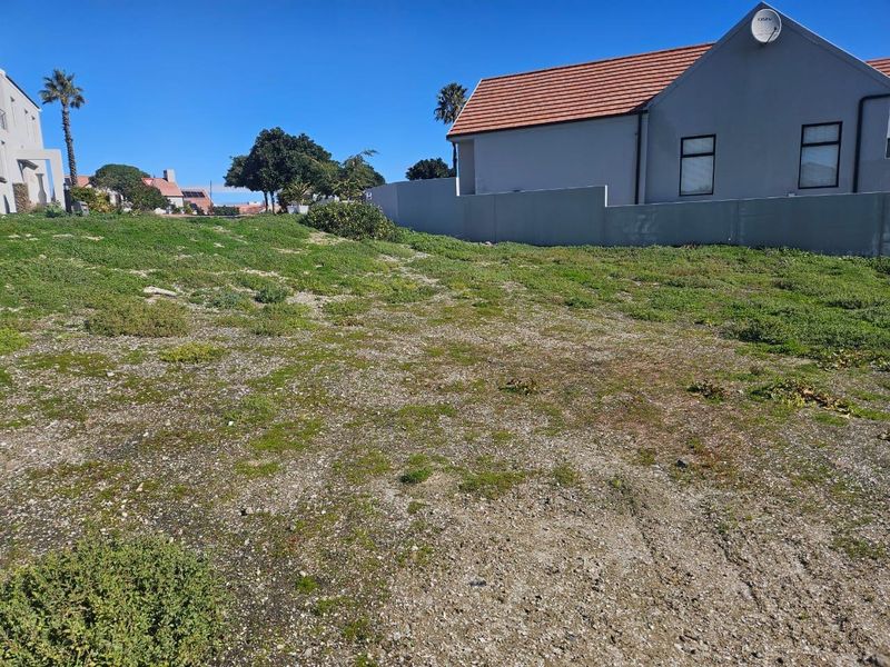 Live Your Waterfront Dream – Prime Marina Stand on Admiral Island - Photo 8