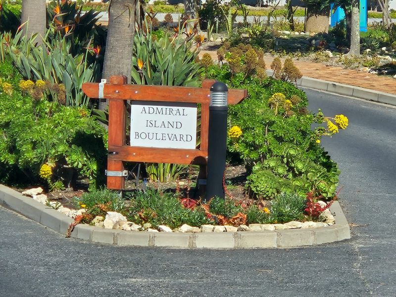 Live Your Waterfront Dream – Prime Marina Stand on Admiral Island - Photo 7