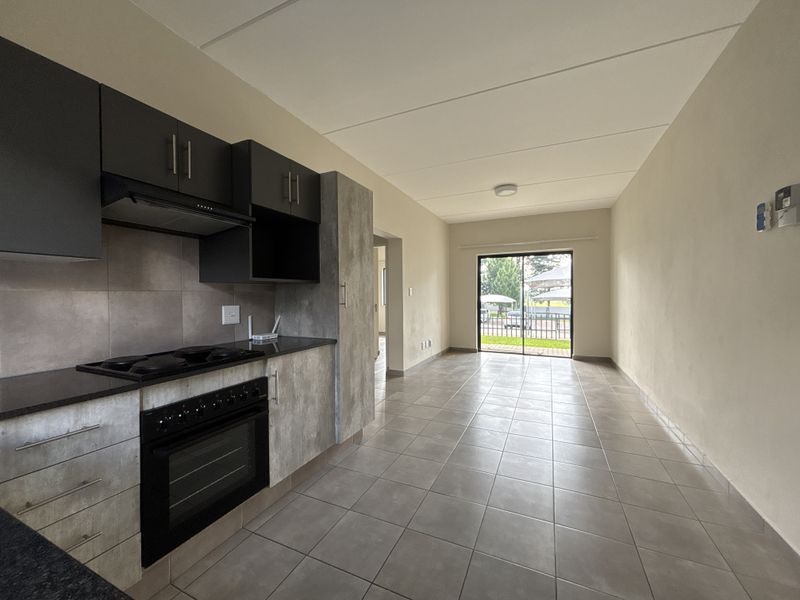 Modern Ground Floor Unit in Sought-After Rynfield area - Photo 5