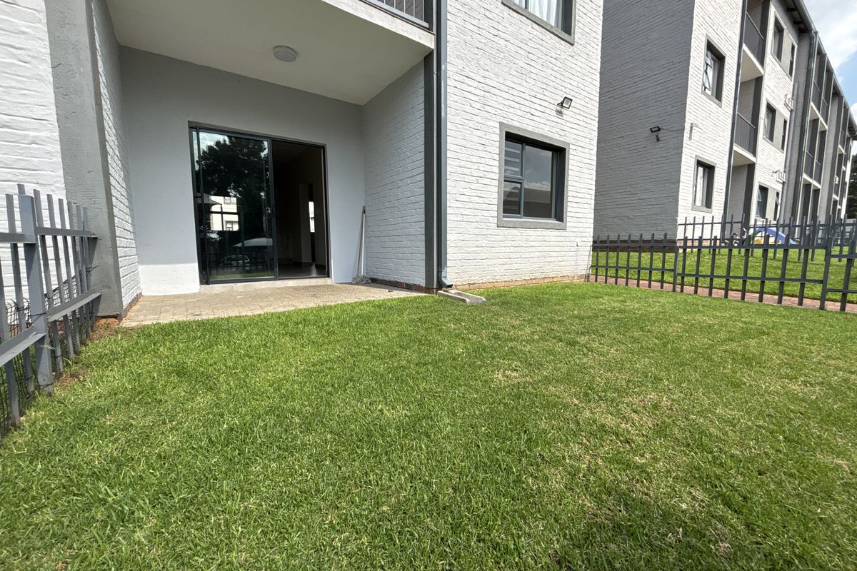 Modern Ground Floor Unit in Sought-After Rynfield area - Photo 3