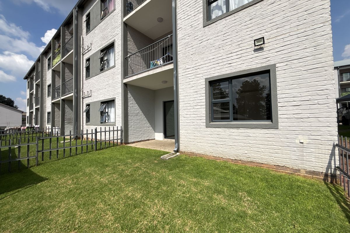 Modern Ground Floor Unit in Sought-After Rynfield area - Photo 2