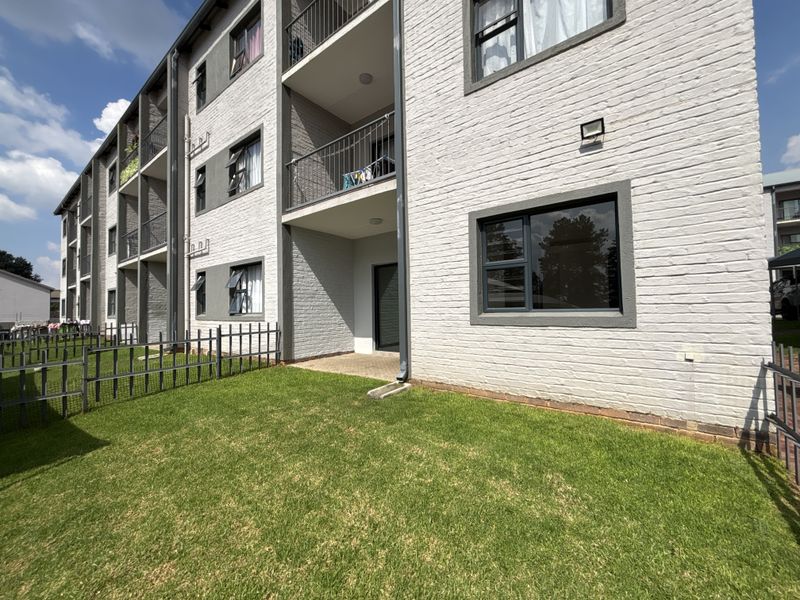 Modern Ground Floor Unit in Sought-After Rynfield area - Photo 2
