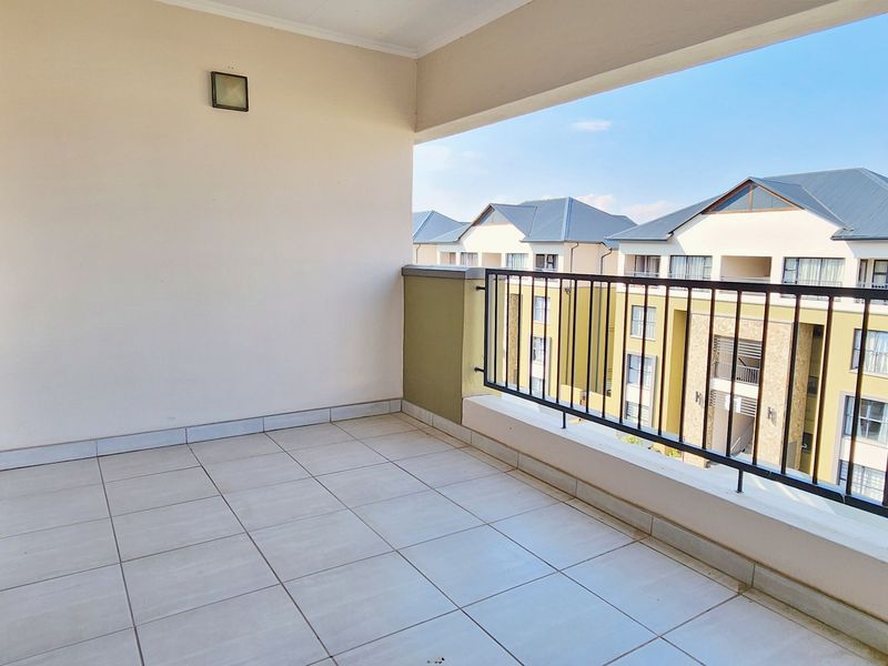 Stylish 1-Bedroom Apartment with Scenic Views in Kikuyu, Waterfall! - Photo 7