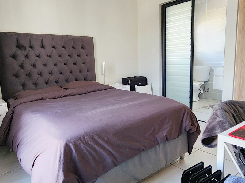 Stylish 1-Bedroom Apartment with Scenic Views in Kikuyu, Waterfall! - Photo 9