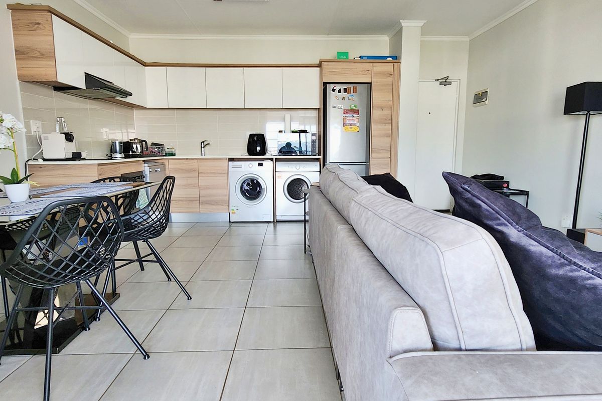 Stylish 1-Bedroom Apartment with Scenic Views in Kikuyu, Waterfall! - Photo 5