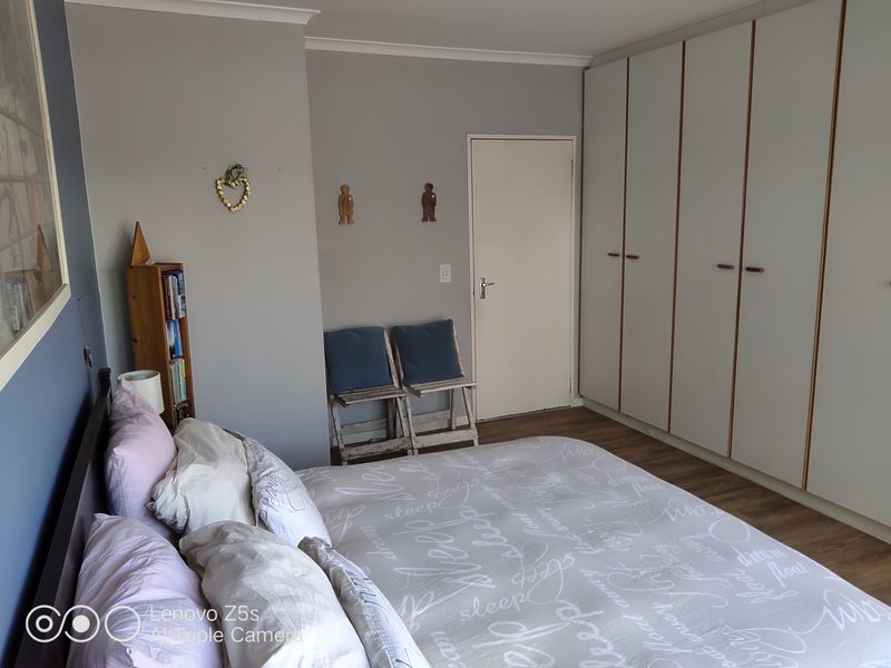 Perfectly located within walking distance to shops and healthcare, this home offers both convenience - Photo 7