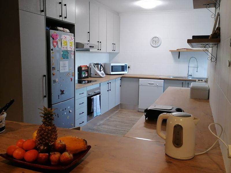 Perfectly located within walking distance to shops and healthcare, this home offers both convenience - Photo 5