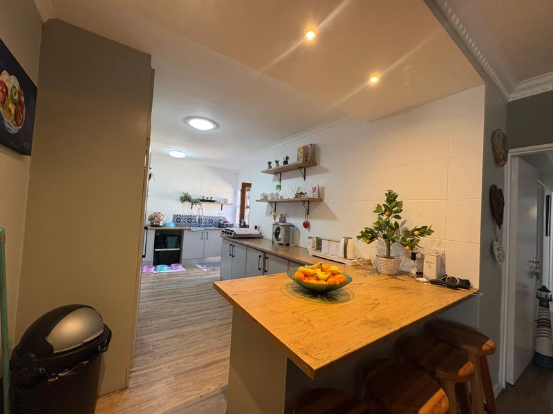 Perfectly located within walking distance to shops and healthcare, this home offers both convenience - Photo 4