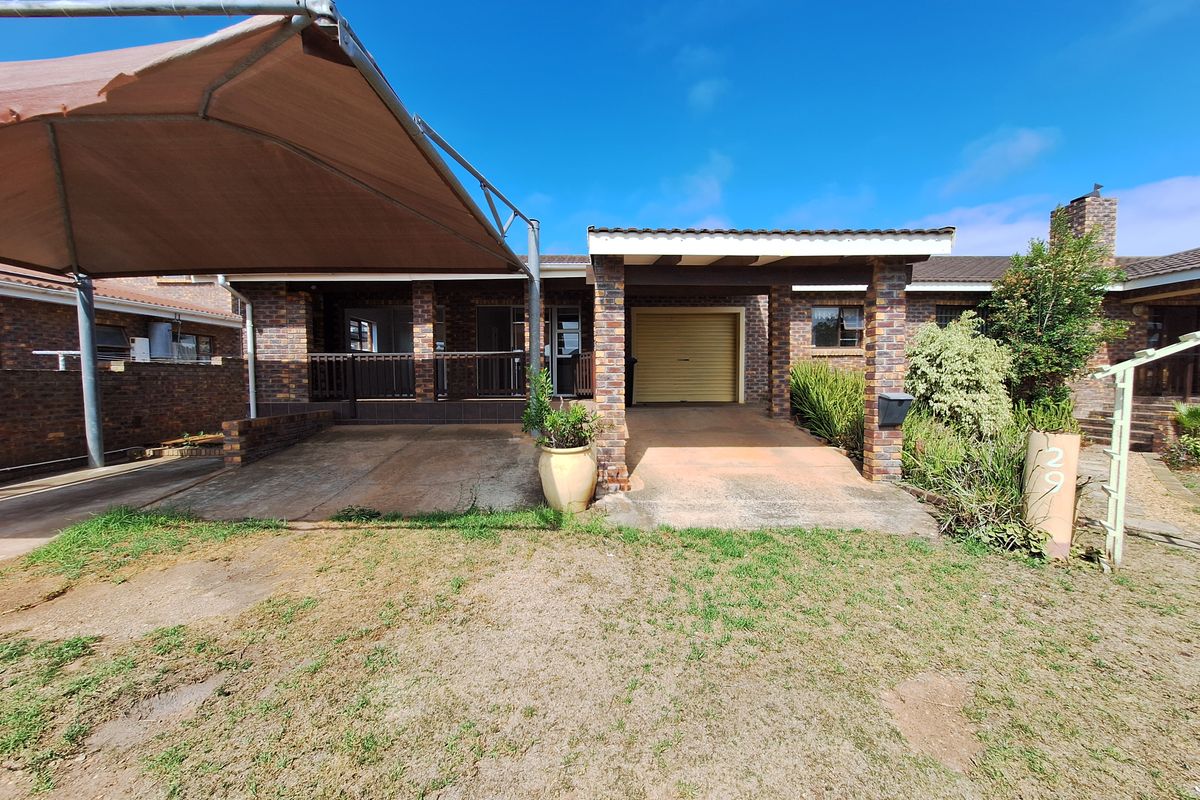 Dual Living Opportunity in Prime Wavecrest Location - Photo 3