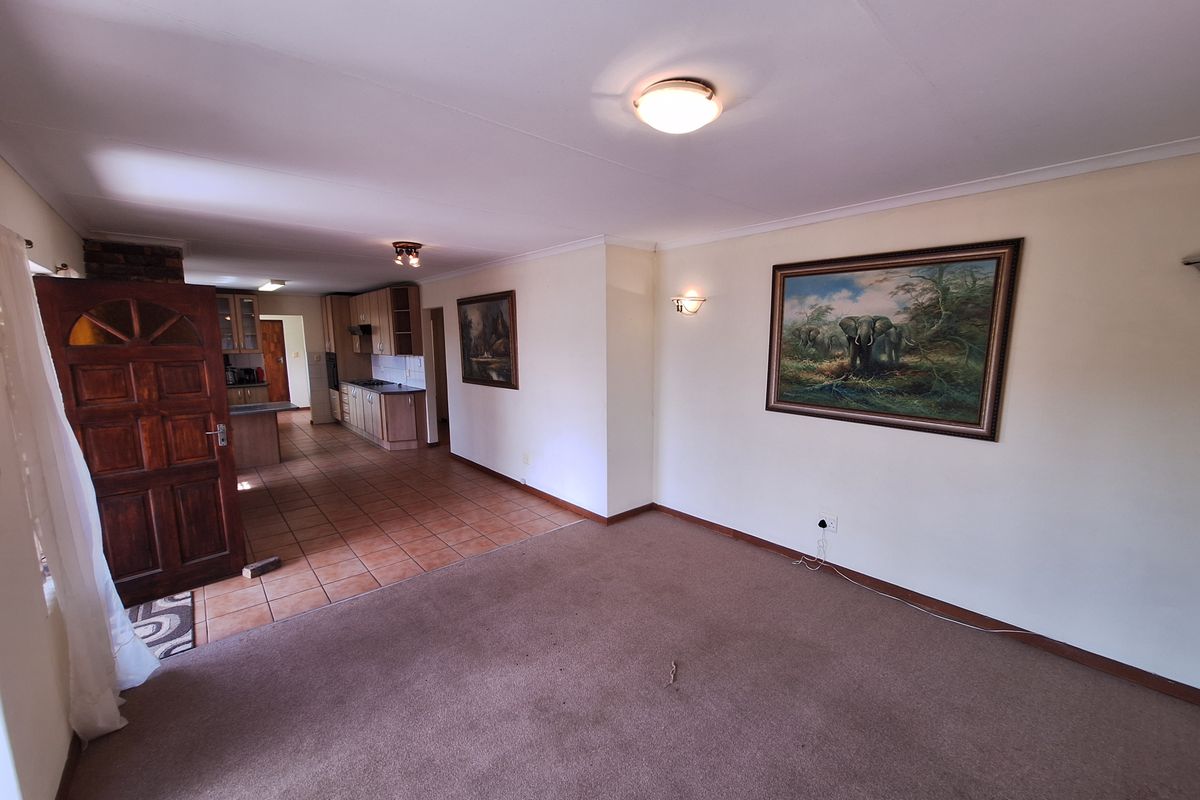 Dual Living Opportunity in Prime Wavecrest Location - Photo 4