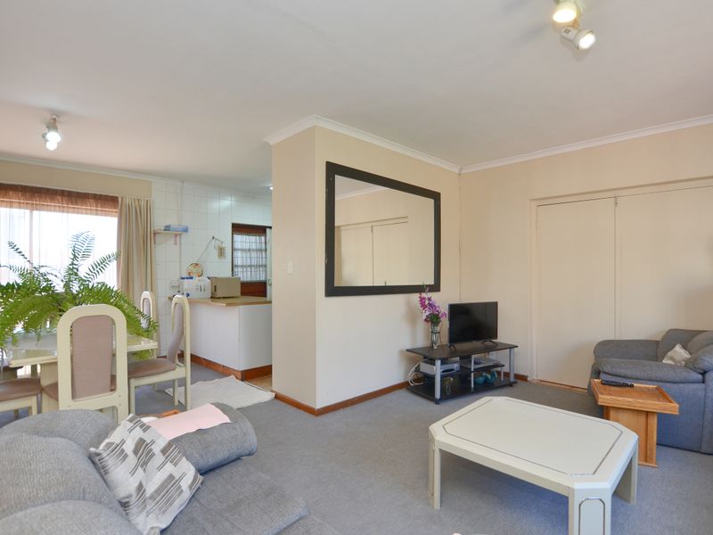 Flexible Family Home with Dual-Unit Potential In Goedemoed, Durbanville - Photo 6