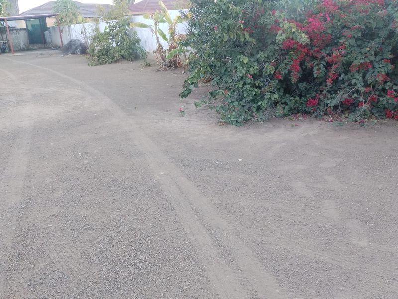 PRIME LOCATION!!!! - Photo 4