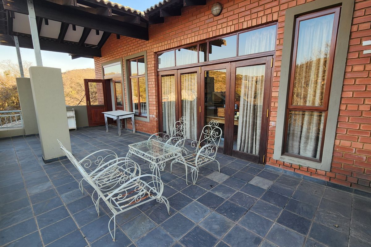 Luxury living, where the wild still roams @ approximately 320.000 Euro - Photo 4