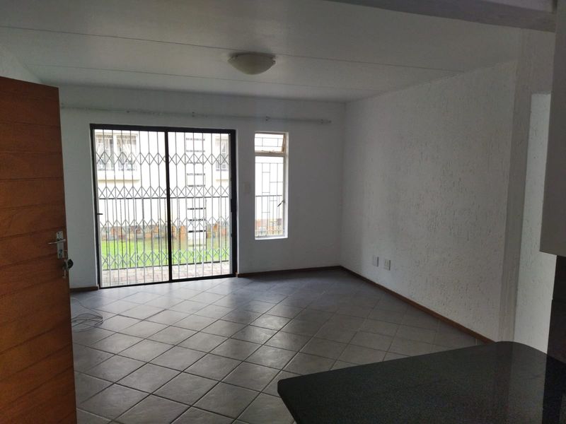 2 -Charming Ground Floor Apartment for Sale at Bailey Park, Potchefstrom for R 582 000 - Photo 6